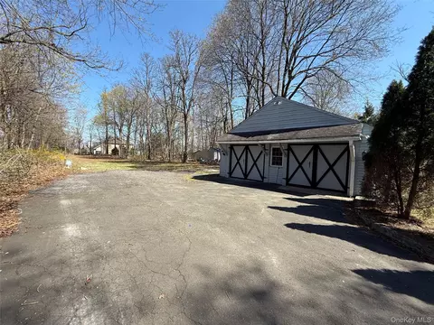 Exterior - 176 Willow Ave, Cornwall, NY 12518 photo 3 of 5