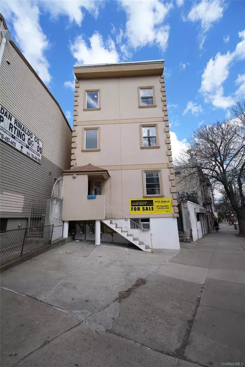 56-29 Roosevelt Ave, New York, NY 11377
