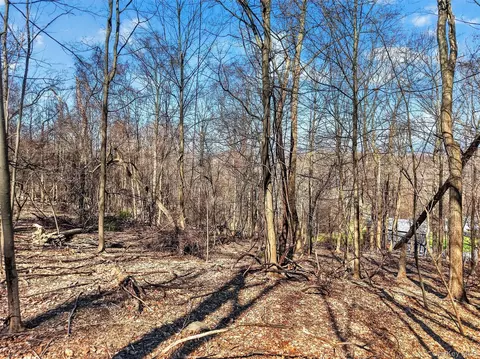 20-22 Hideaway Pl, Beacon, NY 12508 photo 6