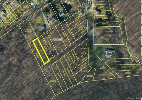 20-22 Hideaway Pl, Beacon, NY 12508 photo 2