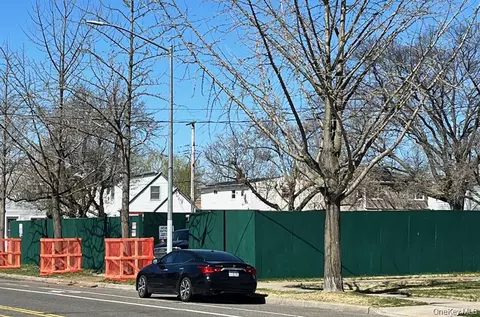 26401 Lot 8 82nd Ave, New York, NY 11004
