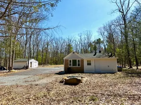 42 Devlin Rd, Highland, NY 12743