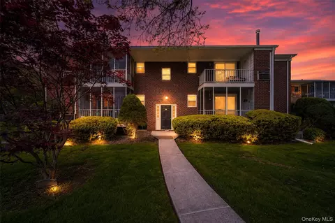 50 Bon Aire Cir #C-16, Ramapo, NY 10901