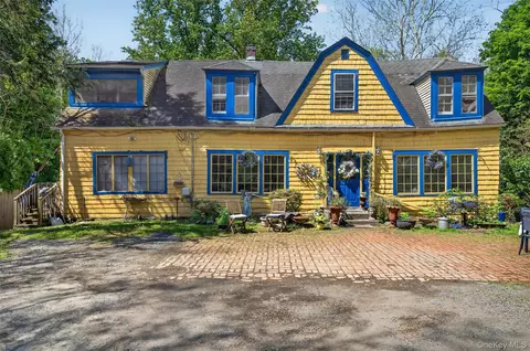 233 Blooming Grove Tpke, New Windsor, NY 12553