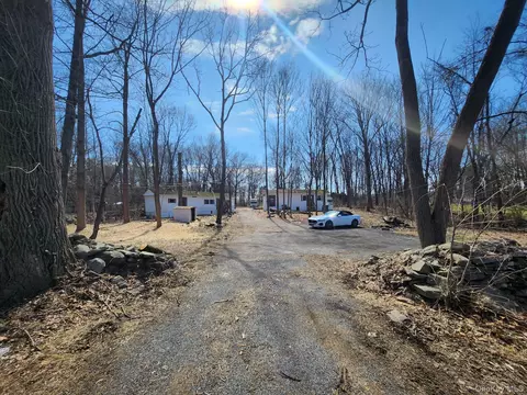 459 Gardnertown Rd, Newburgh Town, NY 12550