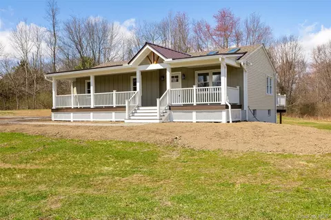 171 Feller Newmark Rd, Red Hook, NY 12571