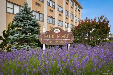185 W Park Ave #406, Long Beach, NY 11561
