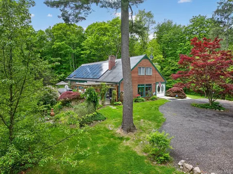 101 Tuytenbridge Rd, Ulster, NY 12449