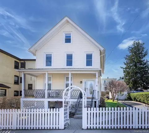 64 Maple St, Greenburgh, NY 10522