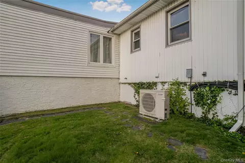 Exterior - 68 Riverdale Rd, Valley Stream, NY 11581 photo 1 of 4