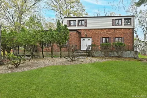 19 Sterling Rd, Ramapo, NY 10977