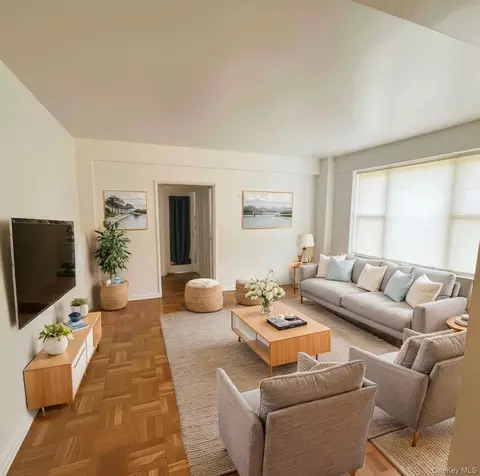 230 Pelham Rd #2H, New Rochelle, NY 10805