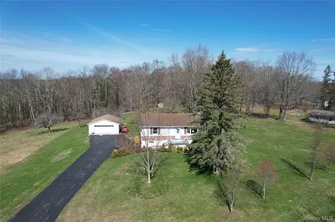 62 Pucky Huddle Rd, Bethel, NY 12720