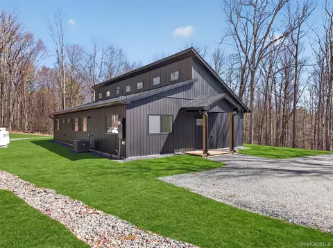 273 Perry Pond Rd, Tusten, NY 12764