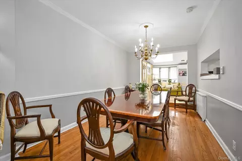 Dining - 136-54 71st Rd, Flushing, NY 11367 photo 1 of 2