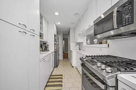 Kitchen - 136-54 71st Rd, Flushing, NY 11367 photo 4 of 4