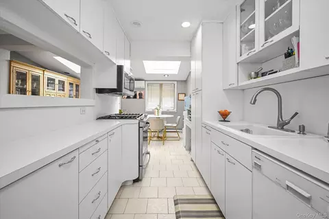 Kitchen - 136-54 71st Rd, Flushing, NY 11367 photo 1 of 4