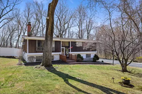 320 Allview Ave, Southeast, NY 10509