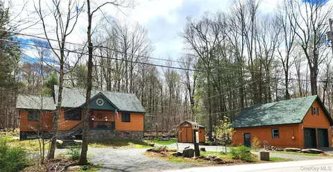 150 Hartwood Dr, Smallwood, NY 12778