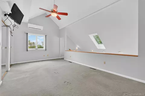 Bedroom - 115 Fields Ln, Peekskill, NY 10566 photo 5 of 5