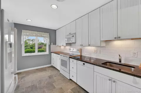 Kitchen - 115 Fields Ln, Peekskill, NY 10566 photo 1 of 2