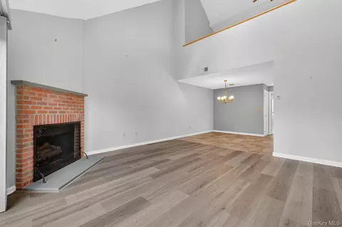 Living - 115 Fields Ln, Peekskill, NY 10566 photo 4 of 7