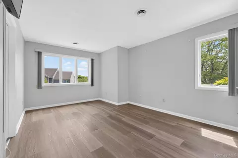 Bedroom - 115 Fields Ln, Peekskill, NY 10566 photo 1 of 5