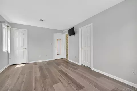 Bedroom - 115 Fields Ln, Peekskill, NY 10566 photo 3 of 5