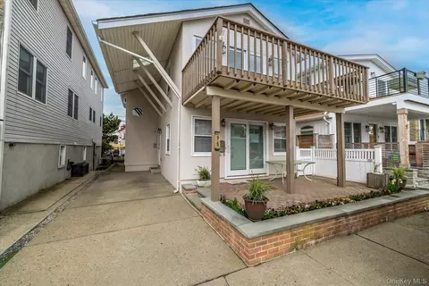 95 Ohio Ave, Long Beach, NY 11561
