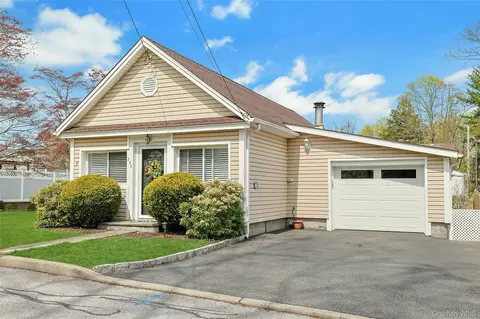 250 Catherine St, Cortlandt, NY 10511