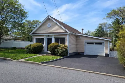 250 Catherine St, Cortlandt, NY 10511