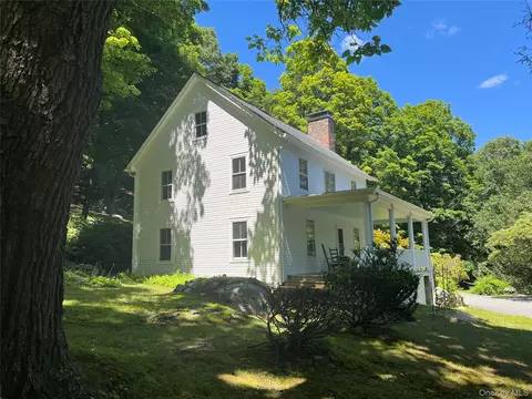 635 Long Pond Rd, Mahopac, NY 10541