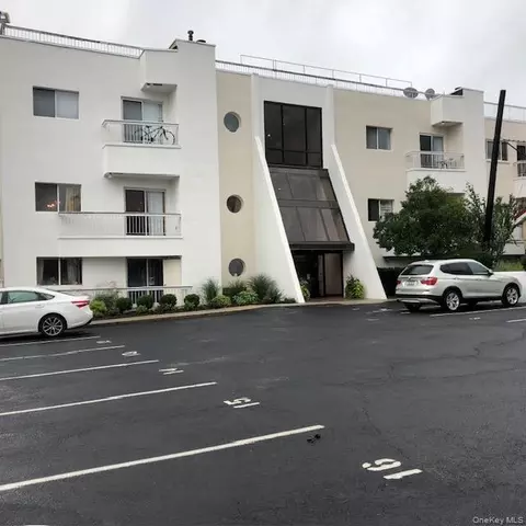 170 Schofield St #2I, Bronx, NY 10464