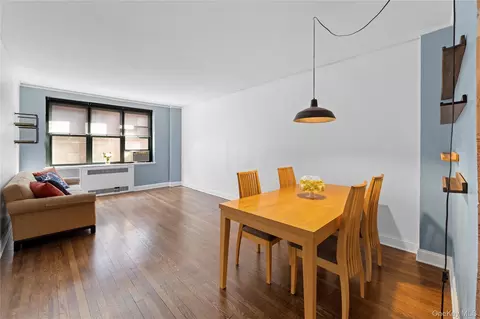 78-10 34th Ave #3B, New York, NY 11372