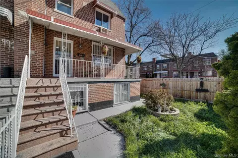 993 Duncan St, New York, NY 10469