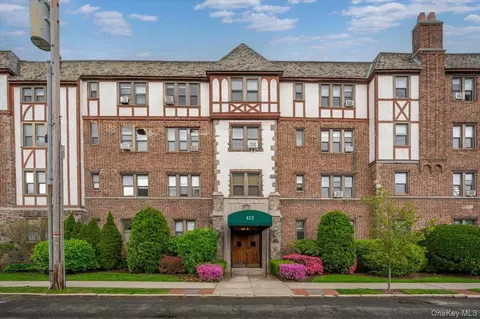 412 Munro Ave #2H, Mamaroneck, NY 10543