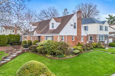 213-06 Richland Ave, Hollis Hills, NY 11364
