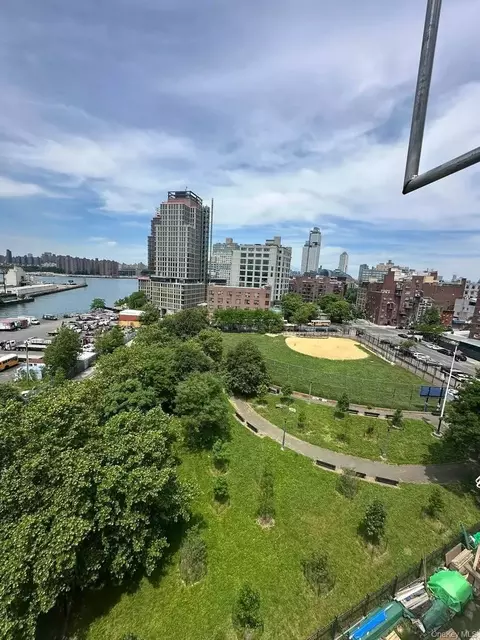 570 Wythe Ave #6A, Brooklyn, NY 11249