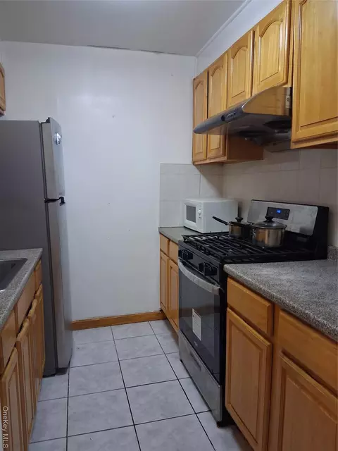 137-40 45th Ave #5N, Flushing, NY 11355 photo 4