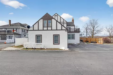 2002 E Main St, Yorktown, NY 10547