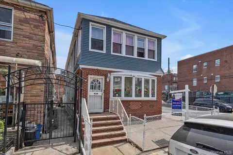87-02 55th Rd, Elmhurst, NY 11373