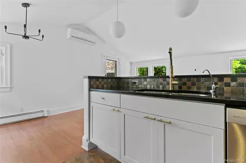 Kitchen - 392 Main St, Philipstown, NY 10516 photo 1 of 4