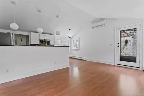 Living - 392 Main St, Philipstown, NY 10516 photo 3 of 6