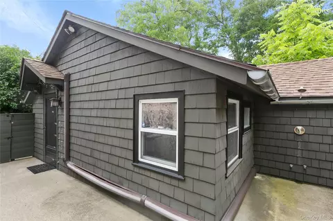Exterior - 392 Main St, Philipstown, NY 10516 photo 5 of 6