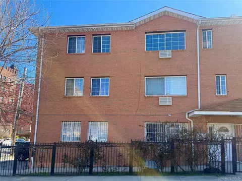 9703 191st St, New York, NY 11423
