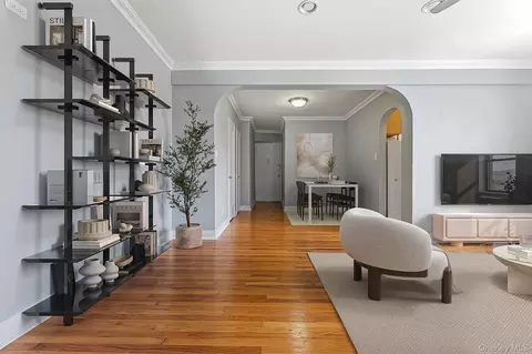 5621 Netherland Ave #6B, New York, NY 10471