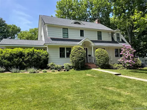 305 S Barry Ave, Mamaroneck, NY 10543