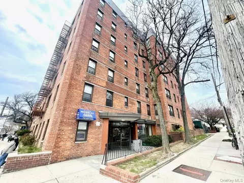 8746 Chelsea St #3J, Jamaica, NY 11432