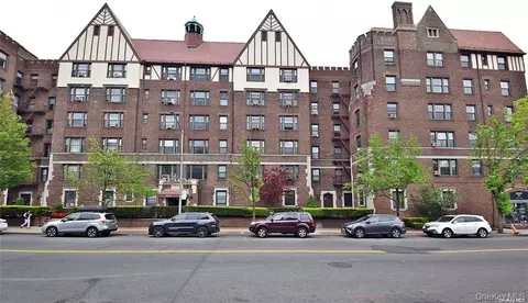 109-14 Ascan Ave #1K, New York, NY 11375