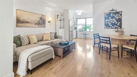 9960 63rd Rd #9P, Rego Park, NY 11374